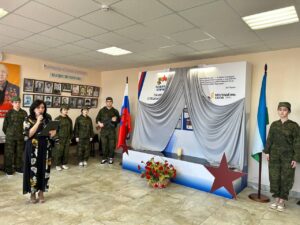geroi sela 1 300x225 - Проект Фонда "Герои села": выставки в память бойцов СВО
